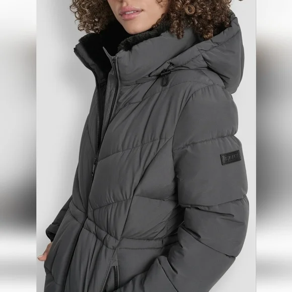 NWT - DKNY Women's Long Gray Puffer Jacket Size M - Picture 15 of 15